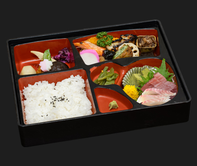 写真：四季折々の割子弁当 楓