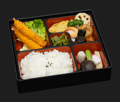 写真：四季折々の割子弁当 椿