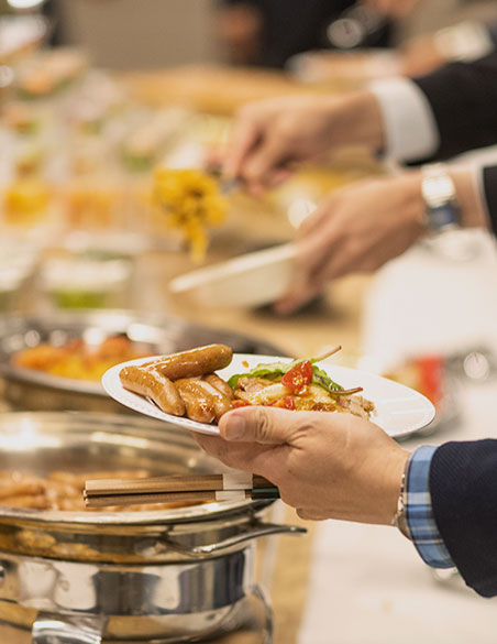 写真：立食パーティー 料理