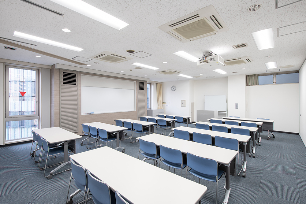 写真：501B号室スクール形式