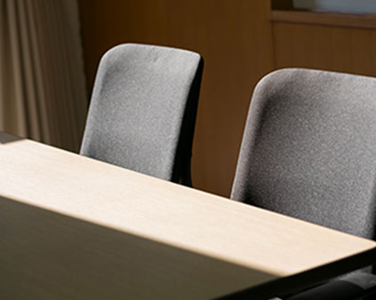 写真：中小会議室用椅子